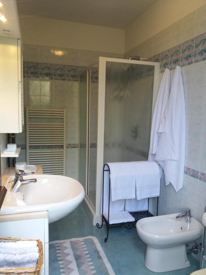 Casa Intignano - Camera Con Bagno E Portico Vista Lago Тремецо Екстериор снимка