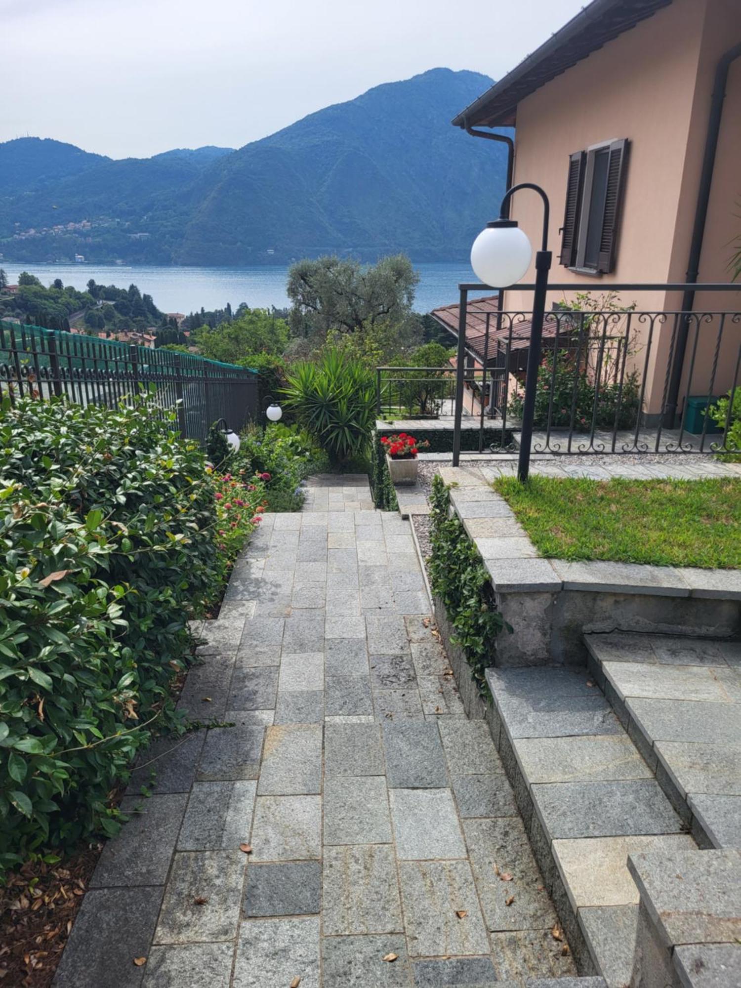 Casa Intignano - Camera Con Bagno E Portico Vista Lago Тремецо Екстериор снимка